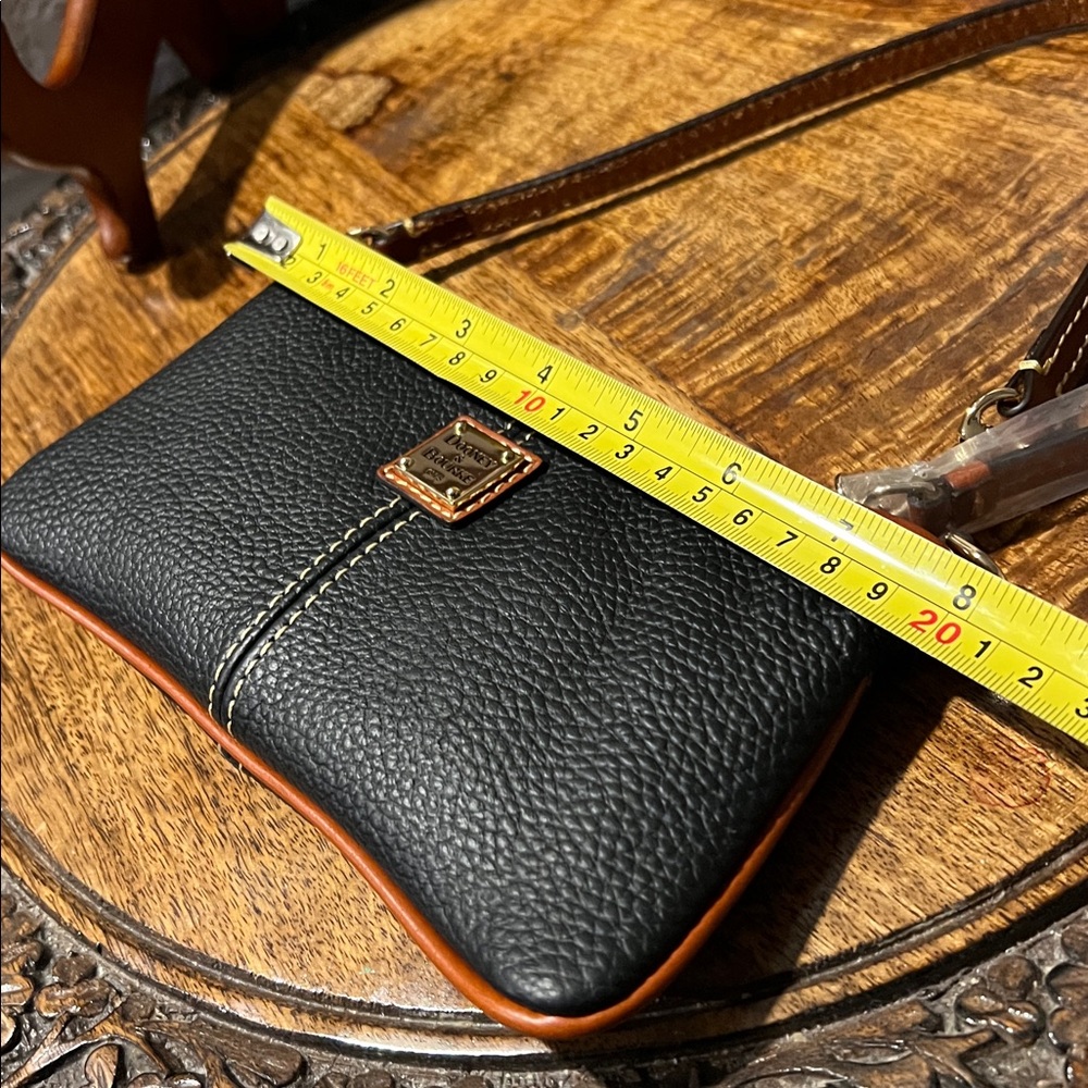 Dooney & Bourke Black Wristlet Pebble Grain Leather - Picture 16 of 16